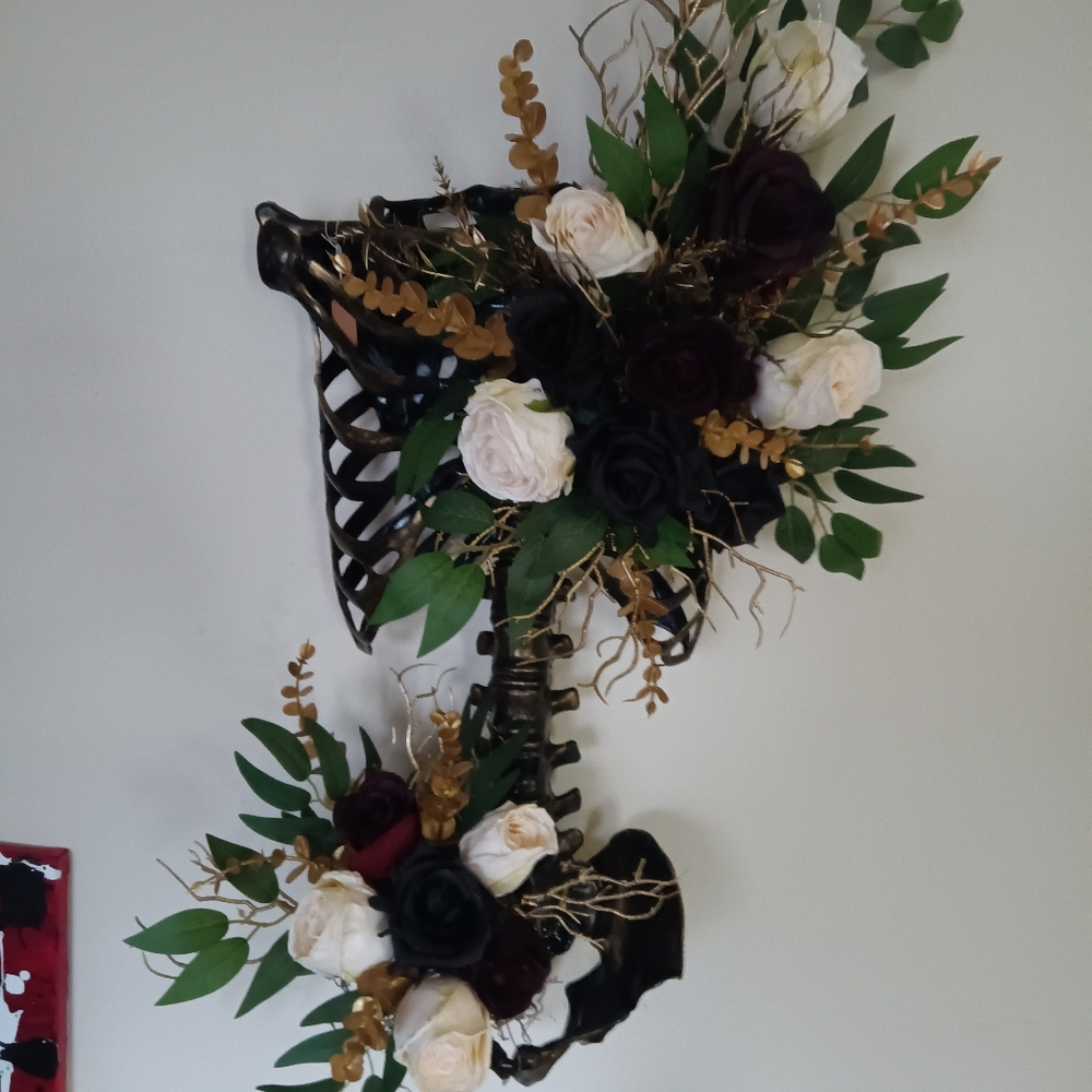 Gothic Beauty Floral Skeleton Wall Decor